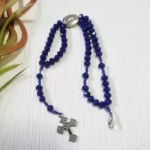 Pulseira terço azul escura Nossa Senhora Aparecida