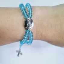 Pulseira terço azul clara Nossa Senhora Aparecida